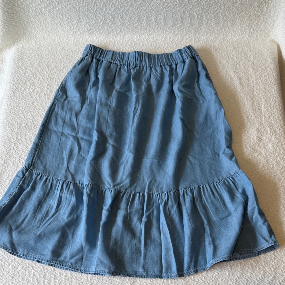 NWT - Women's Skirt